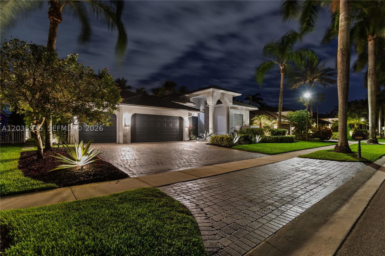 Real estate property located at 11021 Redhawk St, Broward, Enclave 2nd Section, Plantation, FL