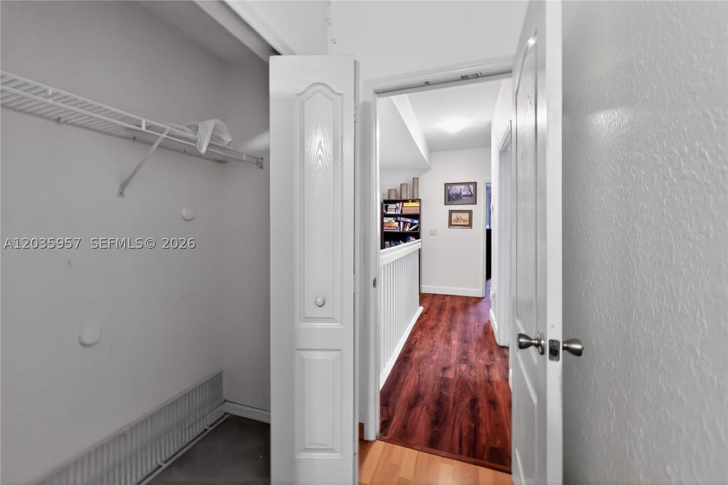 Real estate property located at 11042 43rd Ter, Miami-dade, Hawksnest 1st Addn, Doral, FL