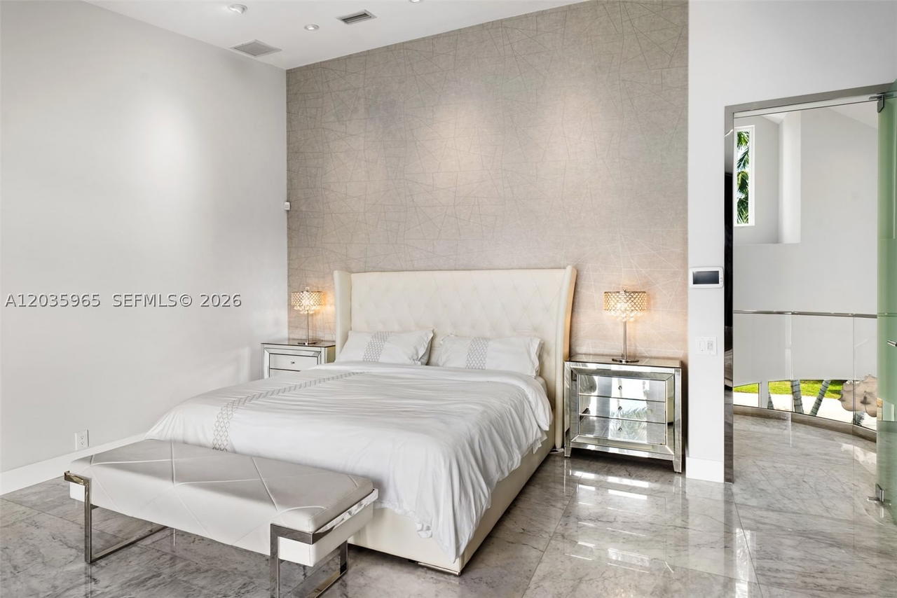 Real estate property located at 6944 Sunrise Ter, Miami-dade, Sunrise Harbour Rev Pl, Coral Gables, FL