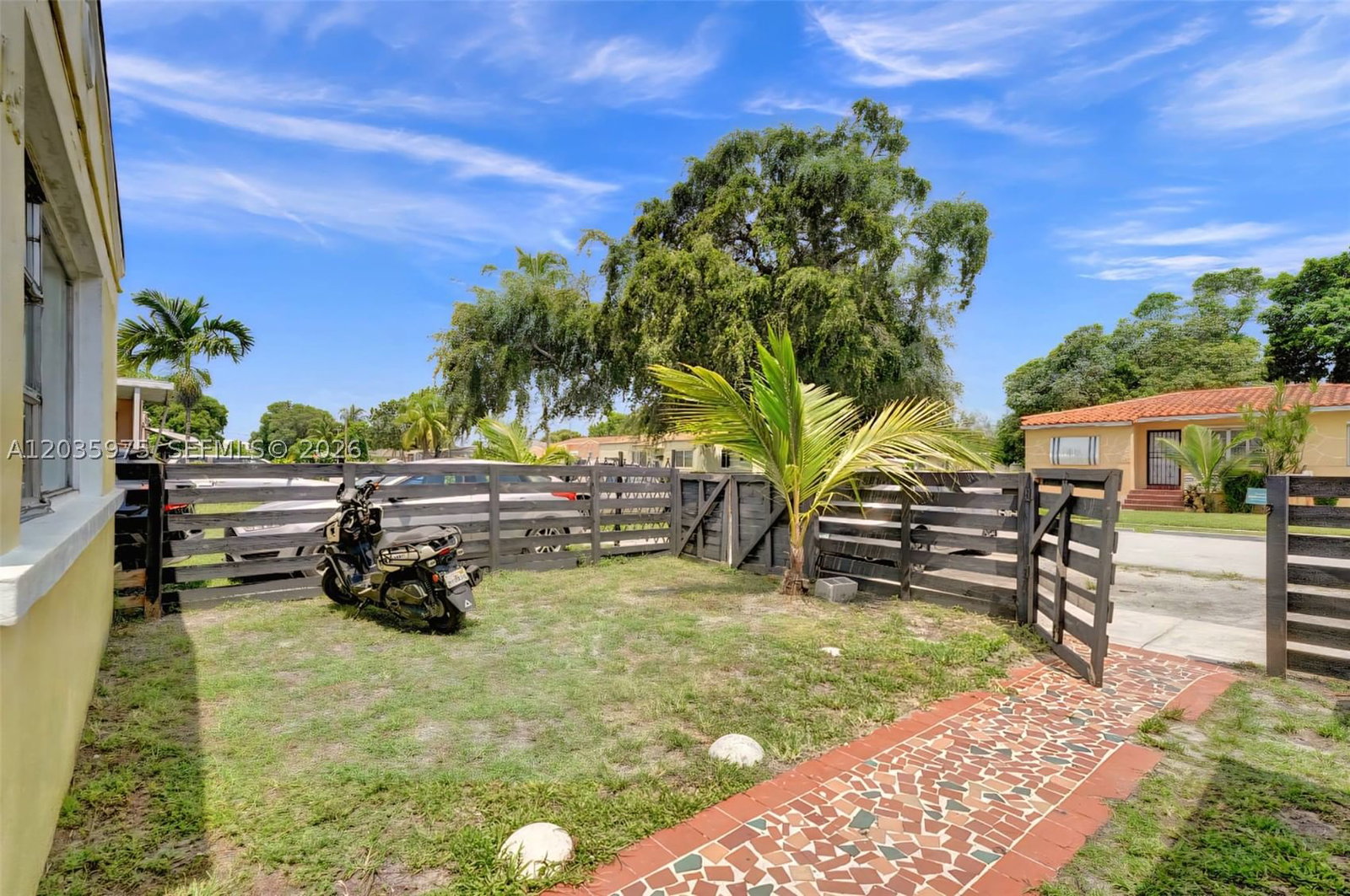 Real estate property located at 1042 76th St, Miami-dade, Stephen Manor, Miami, FL