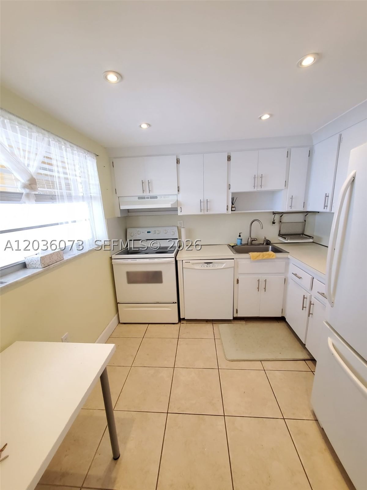 Real estate property located at 7900 Tatum Waterway Dr #502, Miami-dade, Waterway Plaza Condo, Miami Beach, FL