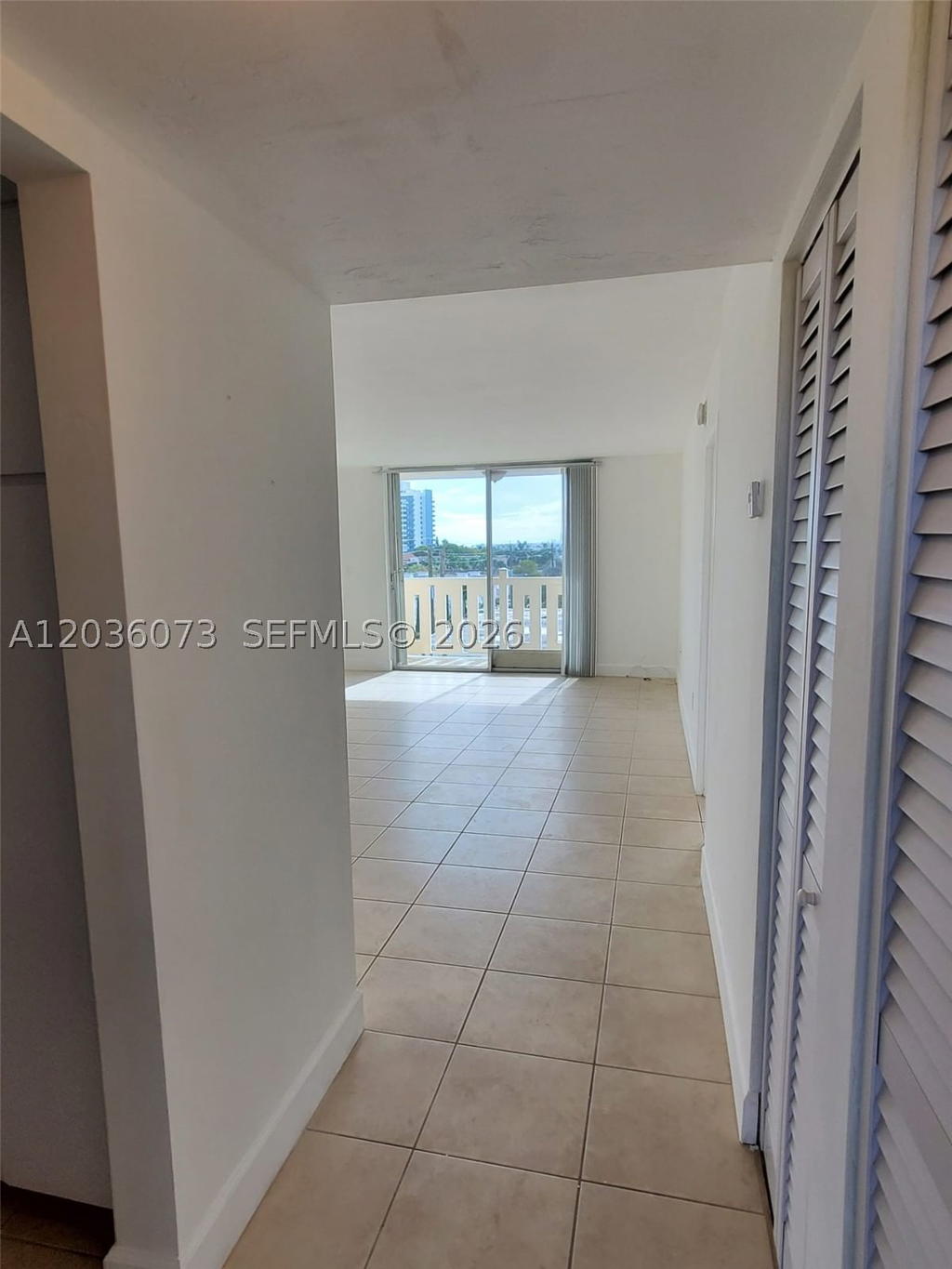 Real estate property located at 7900 Tatum Waterway Dr #502, Miami-dade, Waterway Plaza Condo, Miami Beach, FL