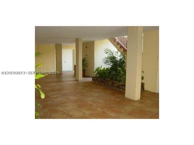 Real estate property located at 7900 Tatum Waterway Dr #502, Miami-dade, Waterway Plaza Condo, Miami Beach, FL