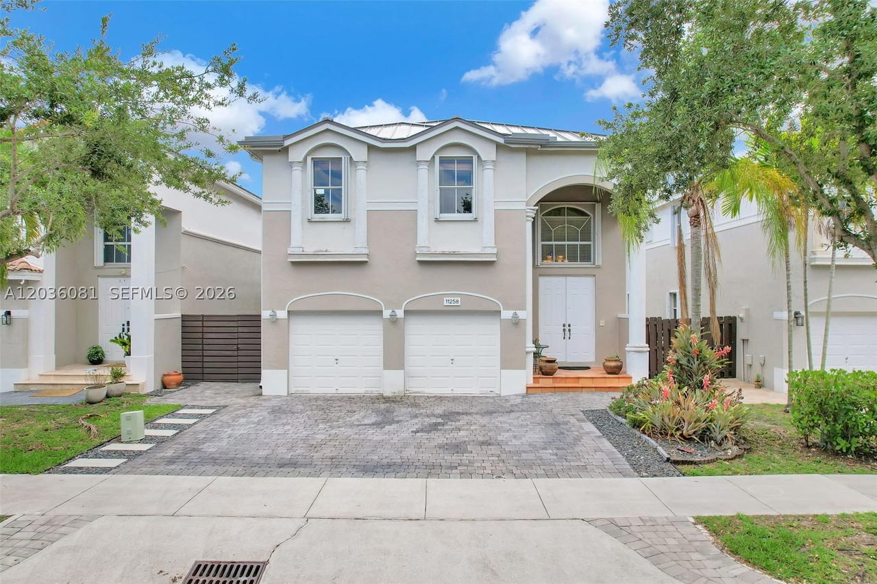 Real estate property located at 11258 47th Ln, Miami-dade, Biarritz Sub Phase 2, Doral, FL