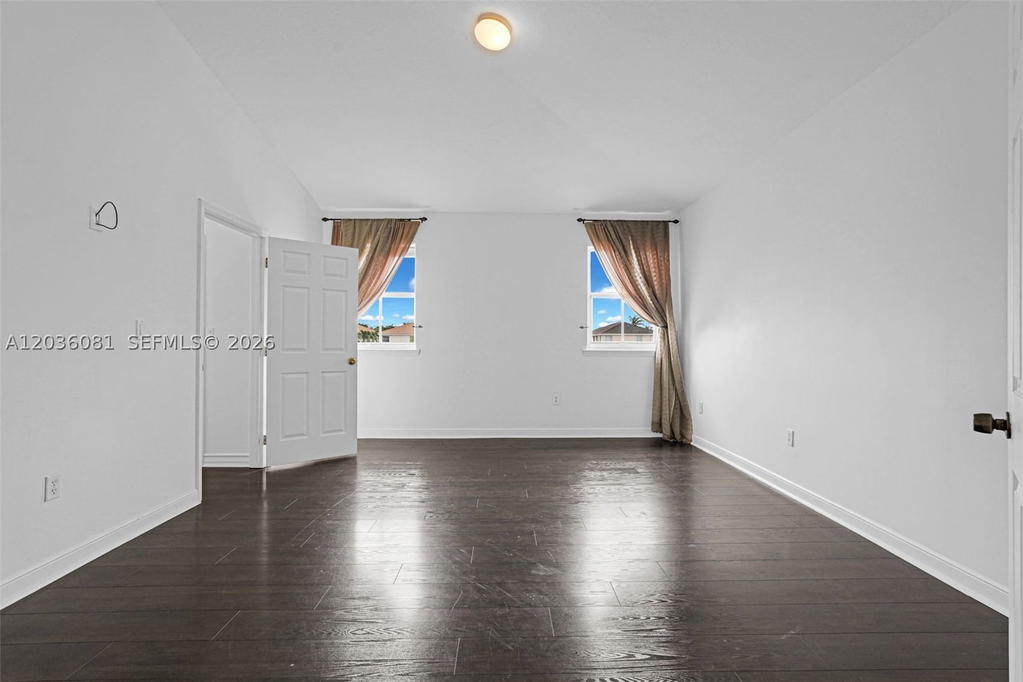 Real estate property located at 11258 47th Ln, Miami-dade, Biarritz Sub Phase 2, Doral, FL