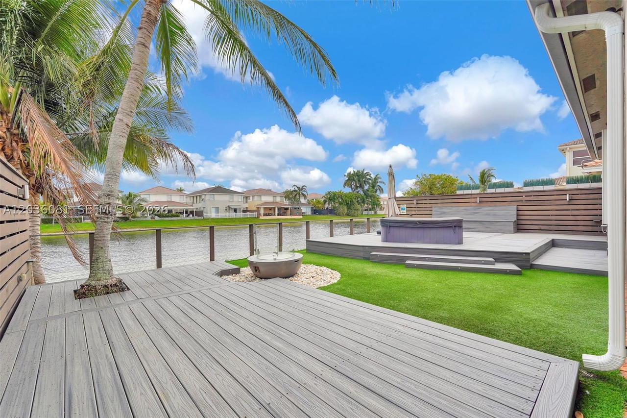 Real estate property located at 11258 47th Ln, Miami-dade, Biarritz Sub Phase 2, Doral, FL