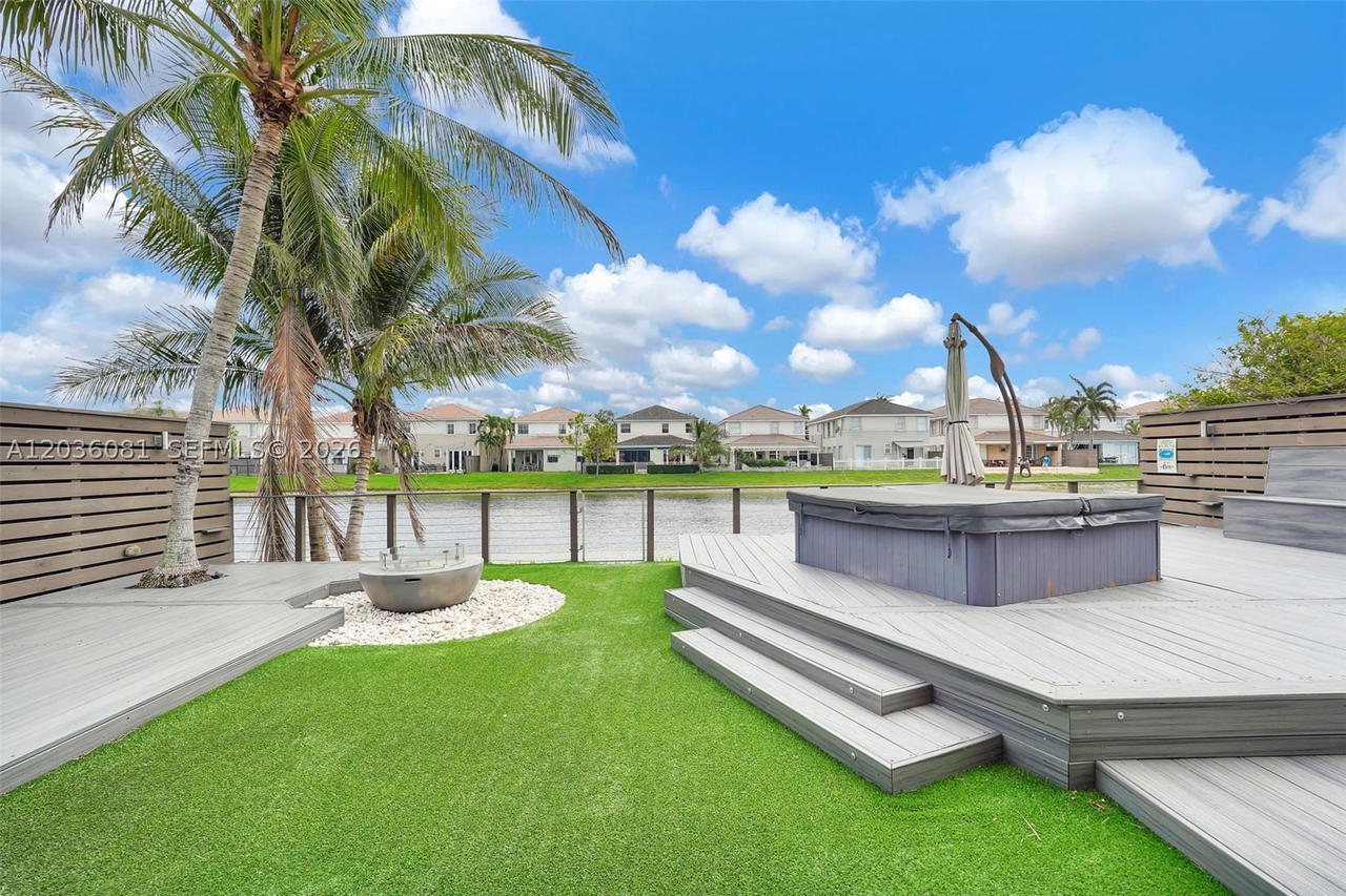 Real estate property located at 11258 47th Ln, Miami-dade, Biarritz Sub Phase 2, Doral, FL
