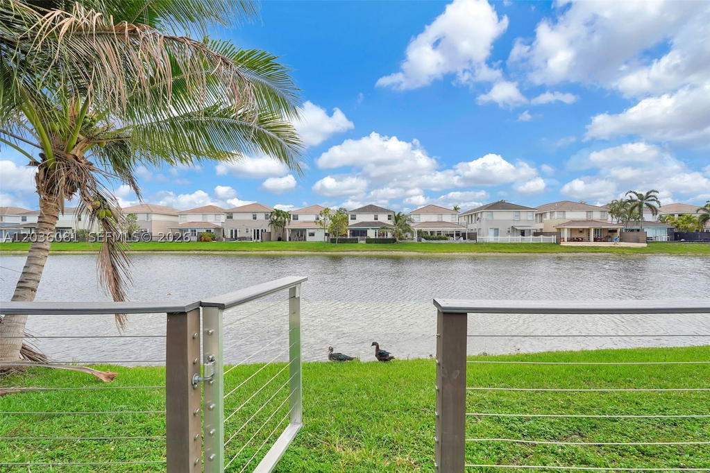 Real estate property located at 11258 47th Ln, Miami-dade, Biarritz Sub Phase 2, Doral, FL