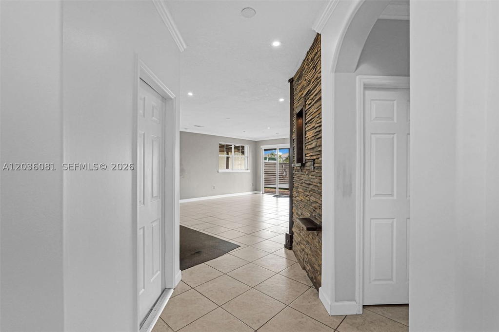 Real estate property located at 11258 47th Ln, Miami-dade, Biarritz Sub Phase 2, Doral, FL