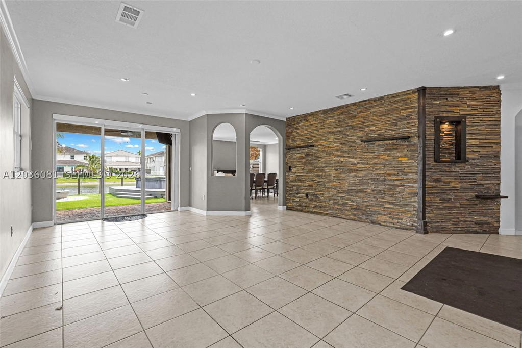 Real estate property located at 11258 47th Ln, Miami-dade, Biarritz Sub Phase 2, Doral, FL