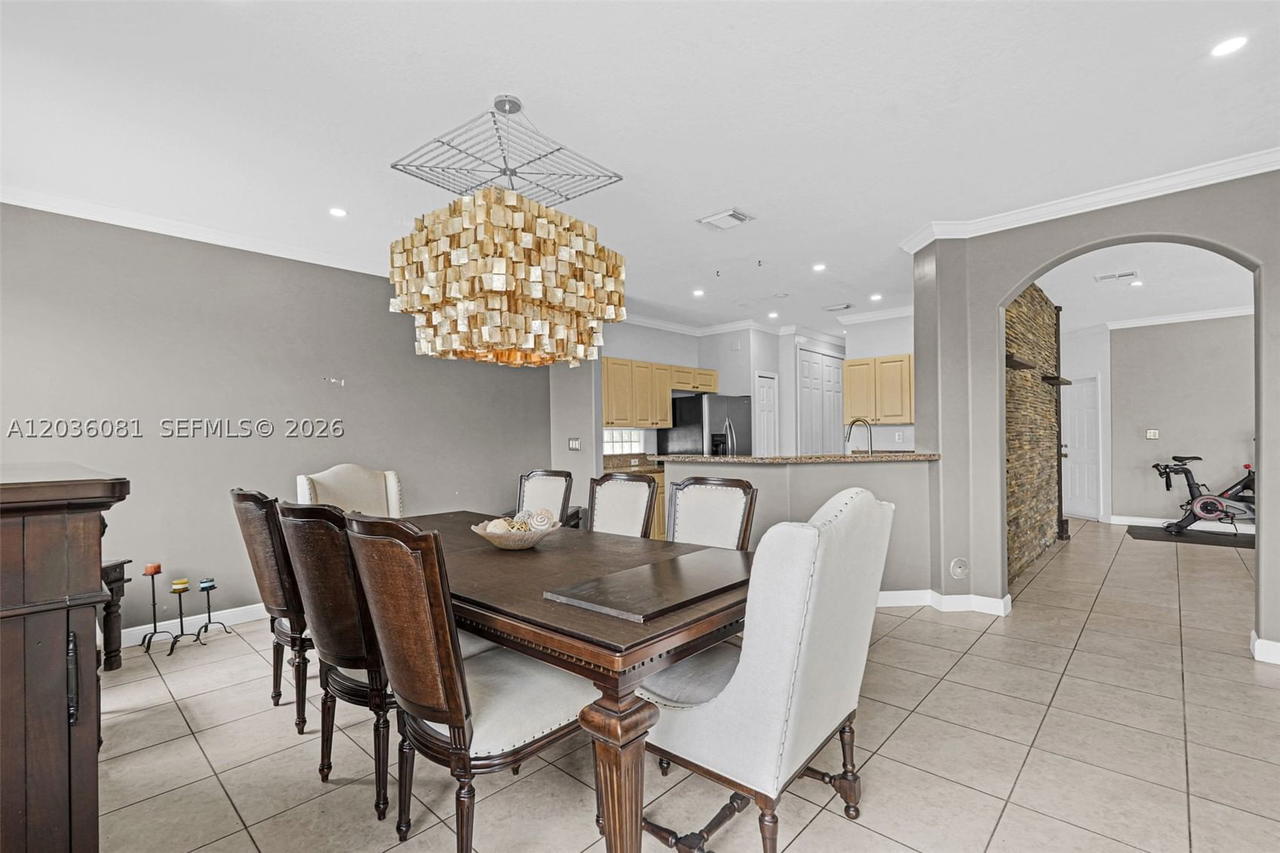 Real estate property located at 11258 47th Ln, Miami-dade, Biarritz Sub Phase 2, Doral, FL