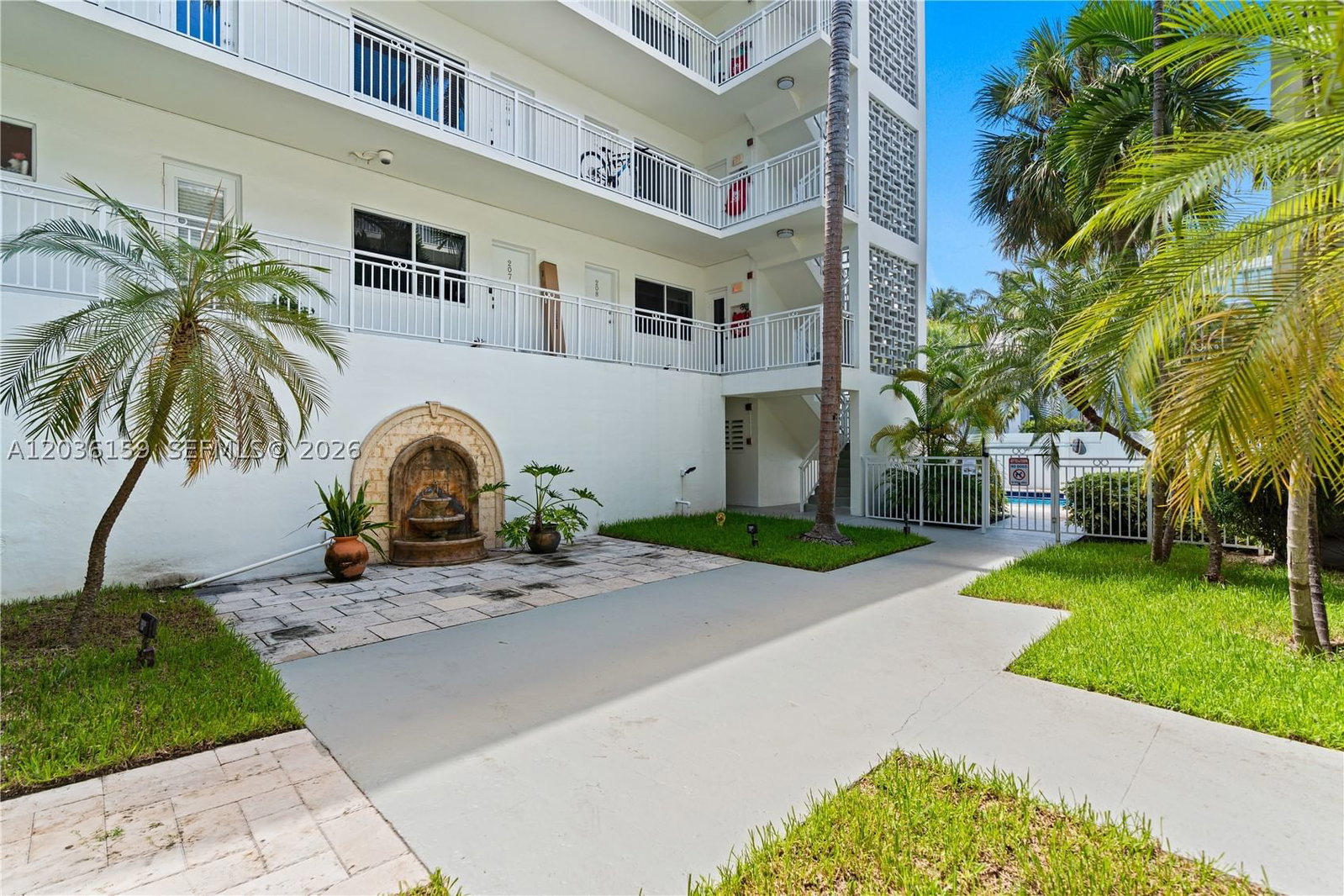 Real estate property located at 10001 Bay Harbor Dr #202, Miami-dade, Ambassador Place Condo, Bay Harbor Islands, FL