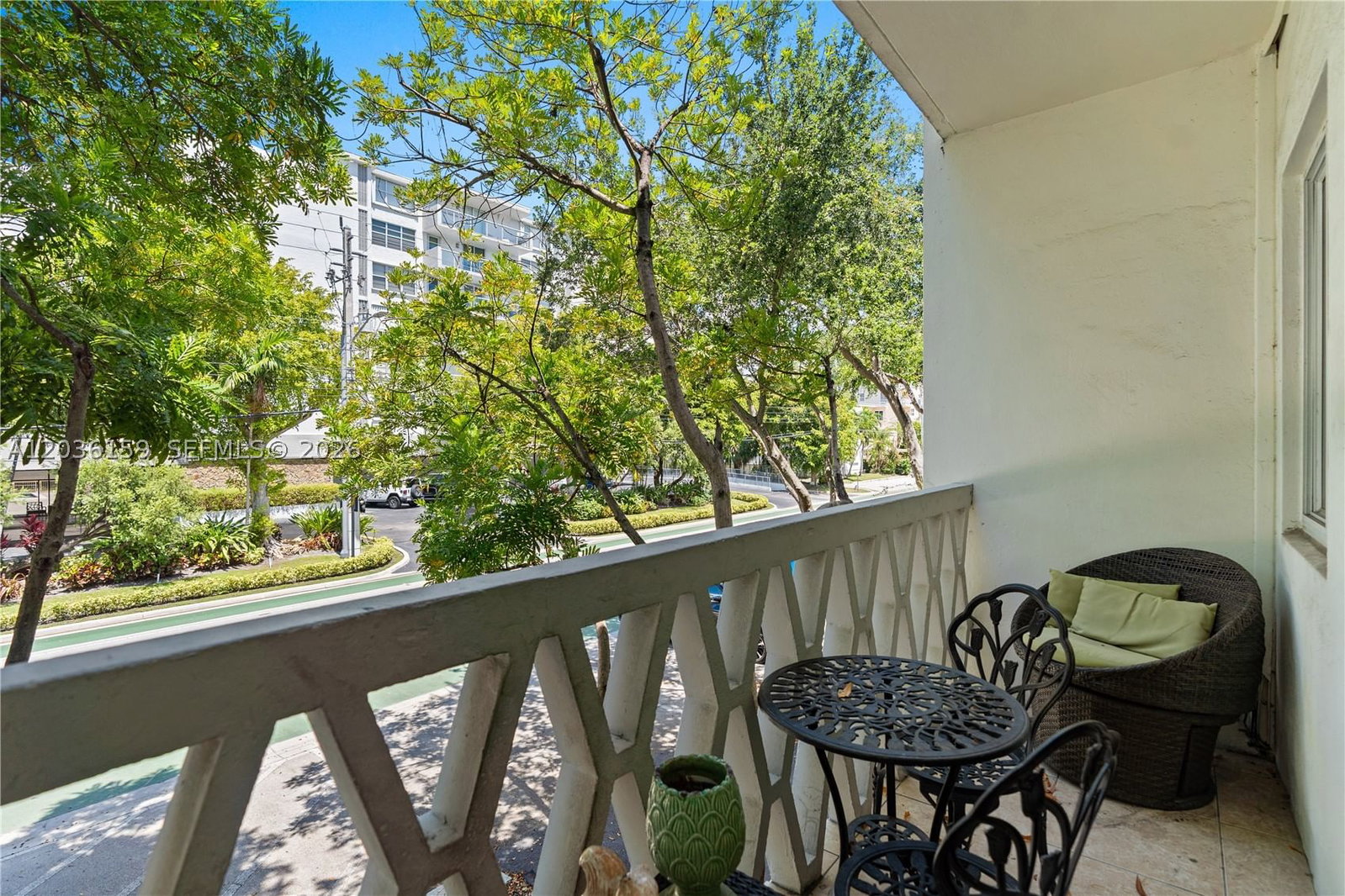 Real estate property located at 10001 Bay Harbor Dr #202, Miami-dade, Ambassador Place Condo, Bay Harbor Islands, FL