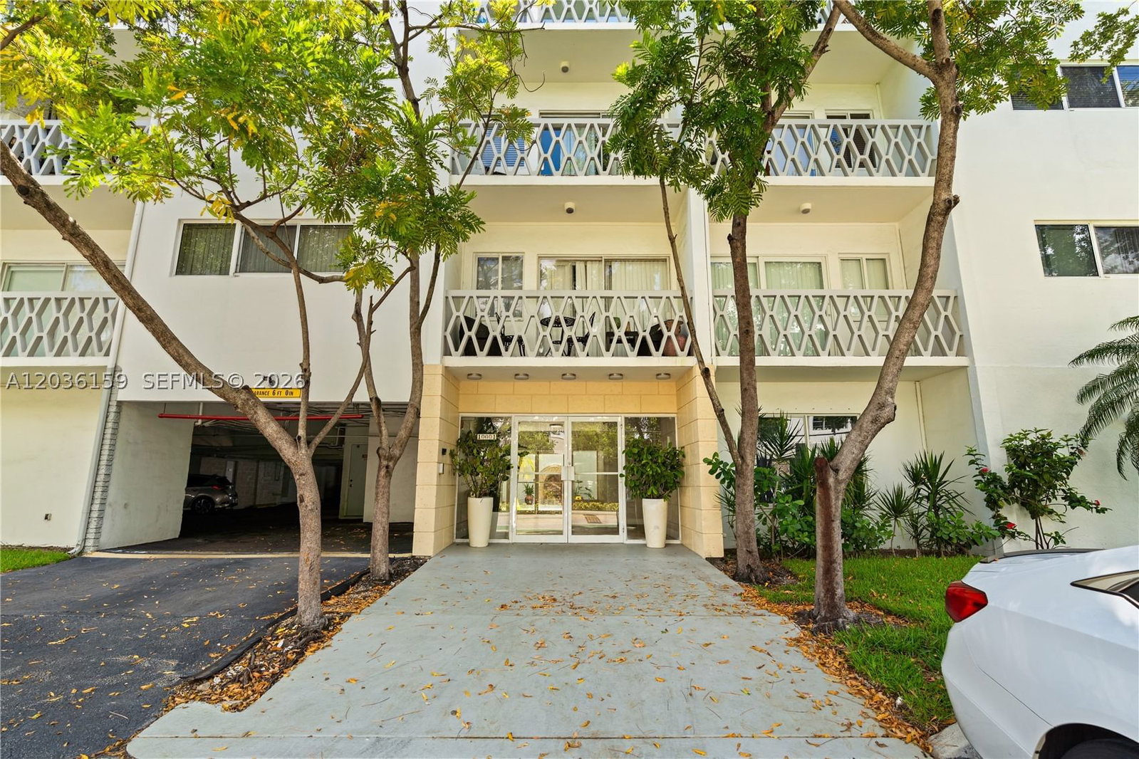 Real estate property located at 10001 Bay Harbor Dr #202, Miami-dade, Ambassador Place Condo, Bay Harbor Islands, FL