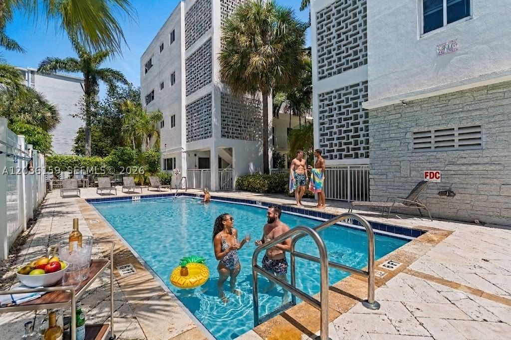 Real estate property located at 10001 Bay Harbor Dr #202, Miami-dade, Ambassador Place Condo, Bay Harbor Islands, FL