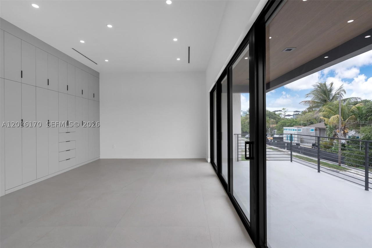 Real estate property located at 6438 23rd St, Miami-dade, Tamiami Acres Plan 2, Miami, FL