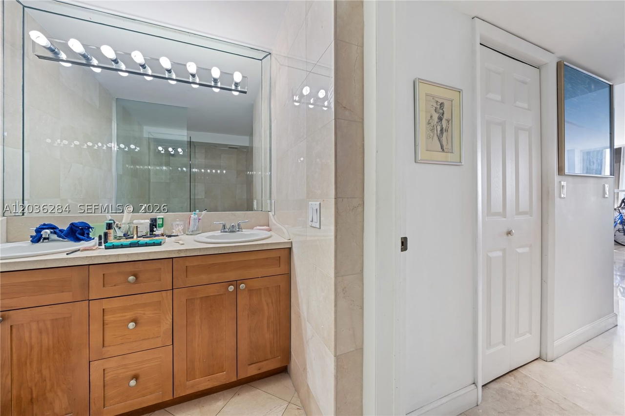Real estate property located at 11 Island Ave #1708, Miami-dade, Costa Brava Condo, Miami Beach, FL