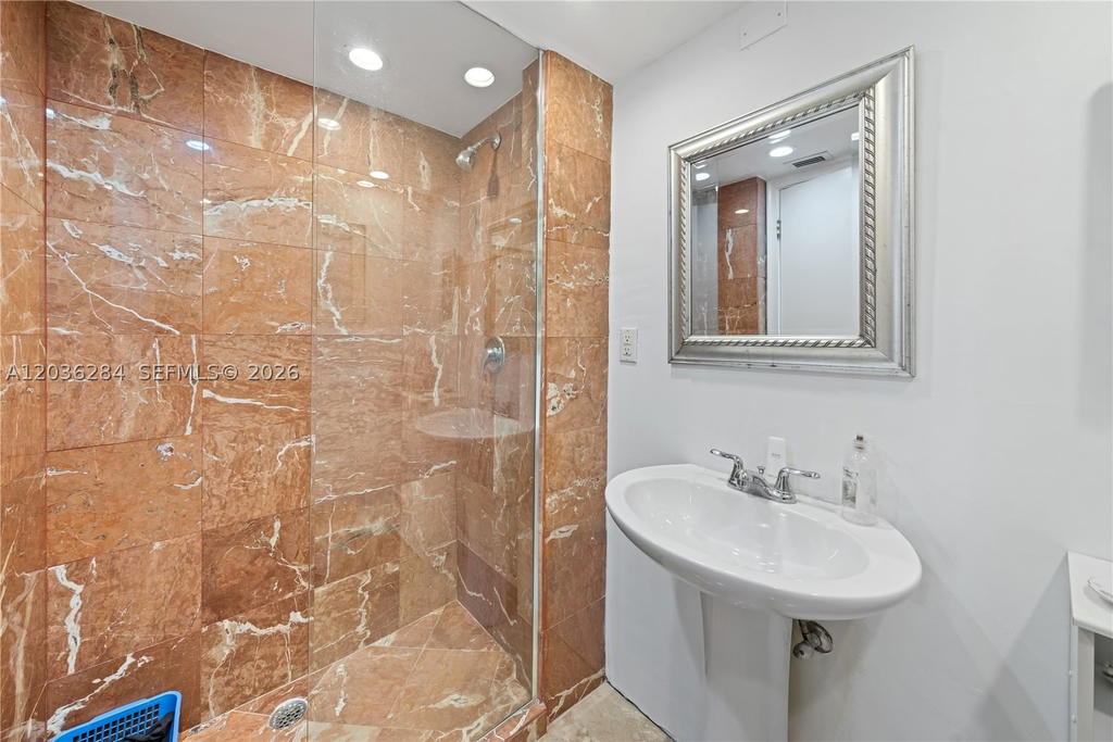 Real estate property located at 11 Island Ave #1708, Miami-dade, Costa Brava Condo, Miami Beach, FL