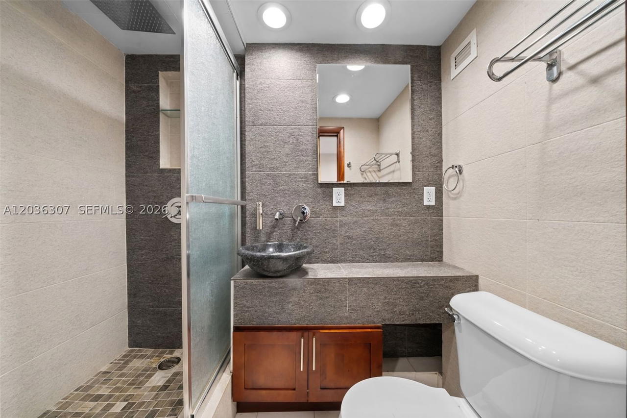 Real estate property located at 1228 West Ave #604, Miami-dade, Bayview Terr Condo, Miami Beach, FL