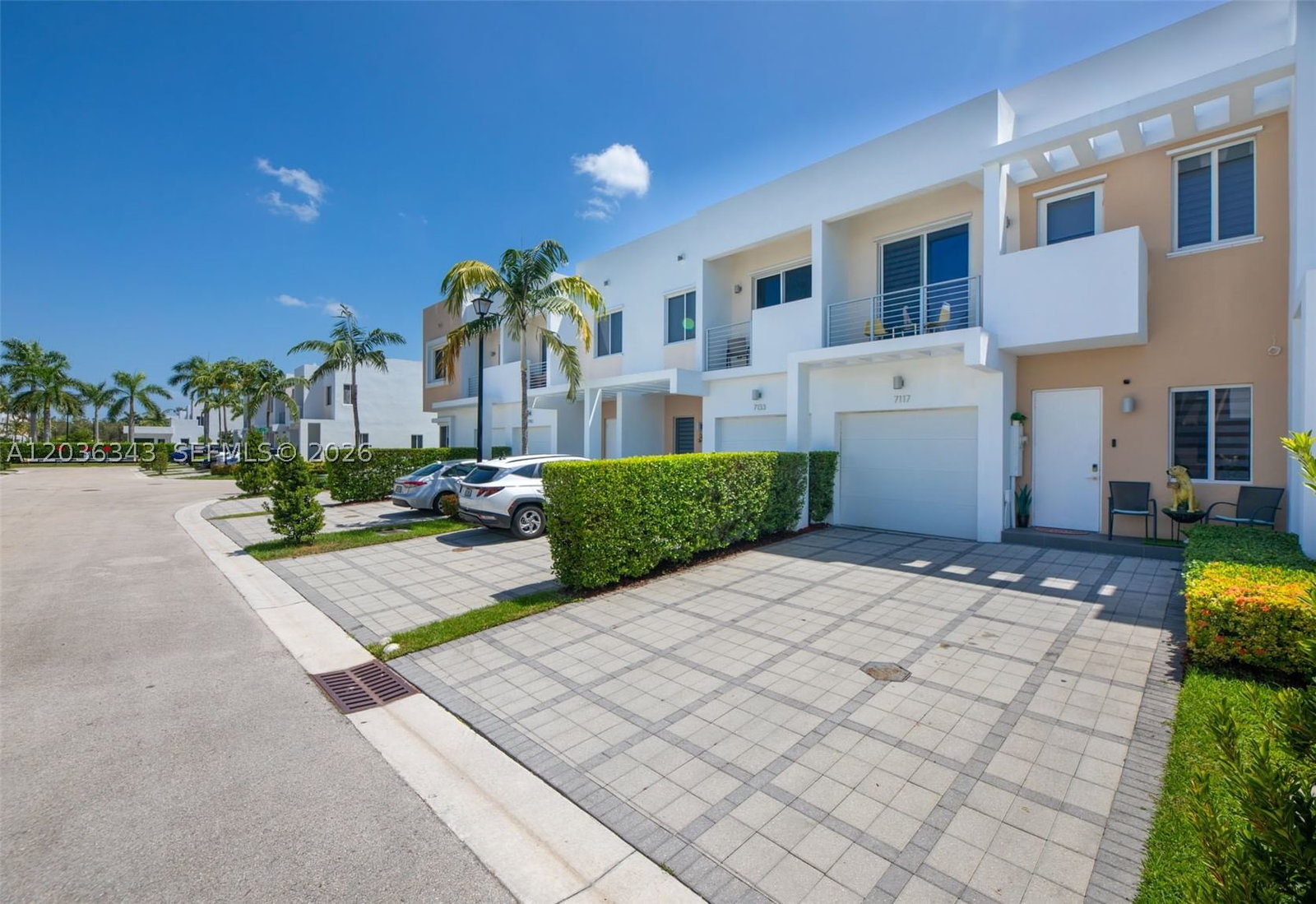 Real estate property located at 7117 103rd Path, Miami-dade, Doral Palms North, Doral, FL