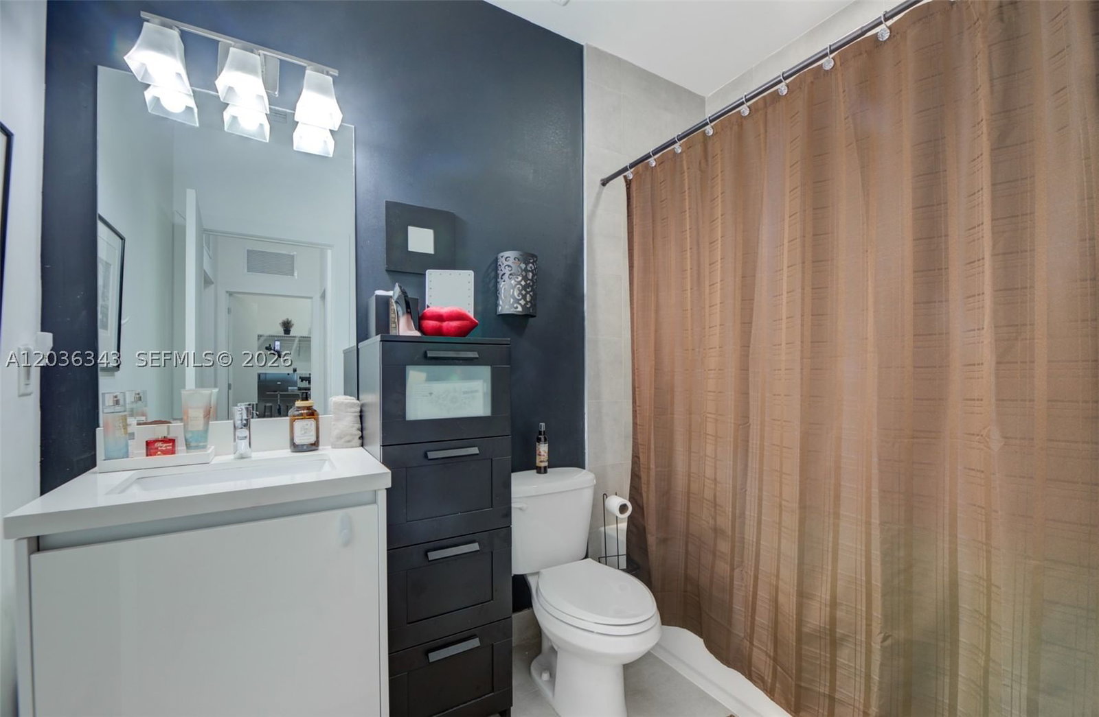 Real estate property located at 7117 103rd Path, Miami-dade, Doral Palms North, Doral, FL