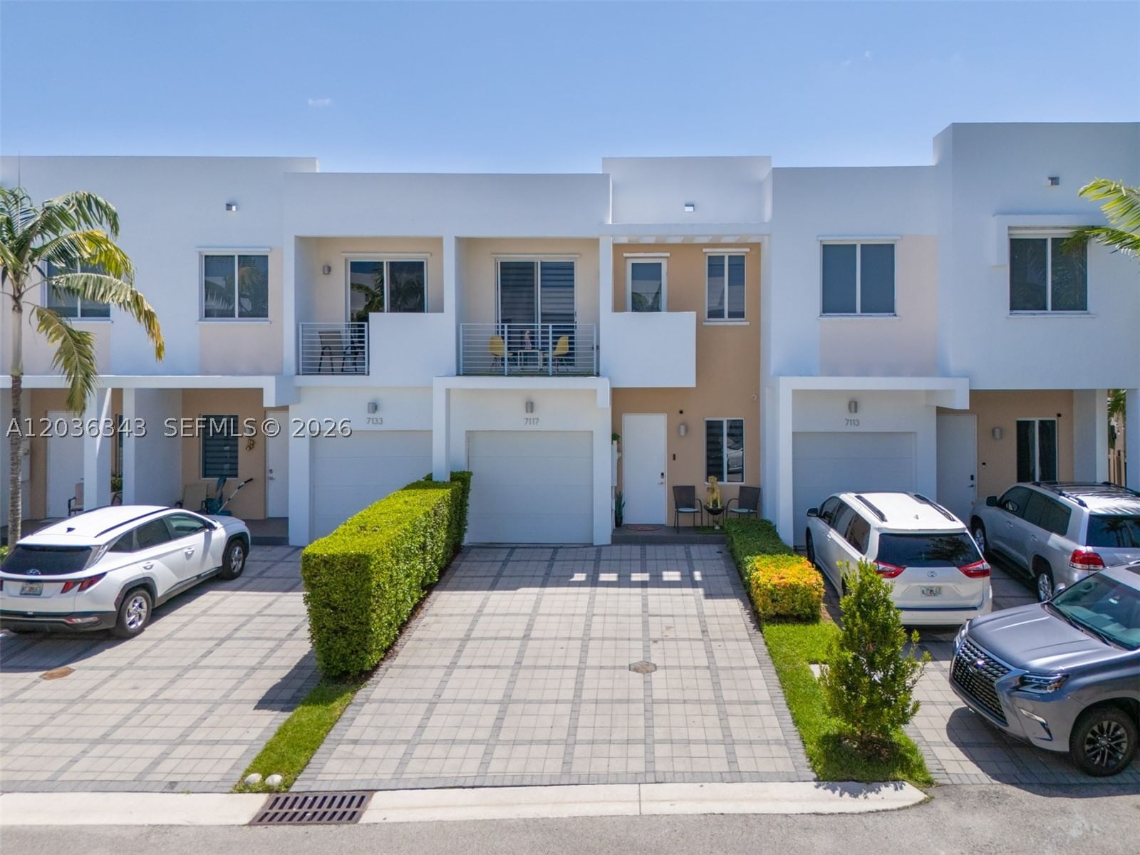 Real estate property located at 7117 103rd Path, Miami-dade, Doral Palms North, Doral, FL