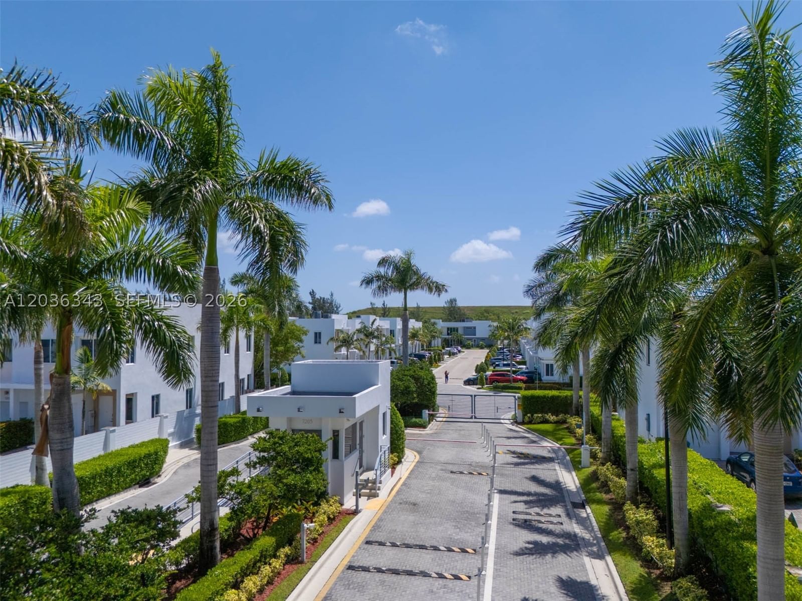 Real estate property located at 7117 103rd Path, Miami-dade, Doral Palms North, Doral, FL