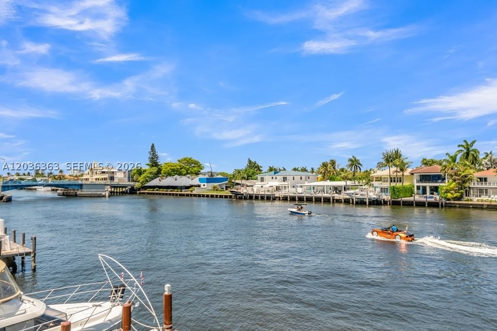 Real estate property located at 3100 48th St #212, Broward, Pilot House Condo, Fort Lauderdale, FL