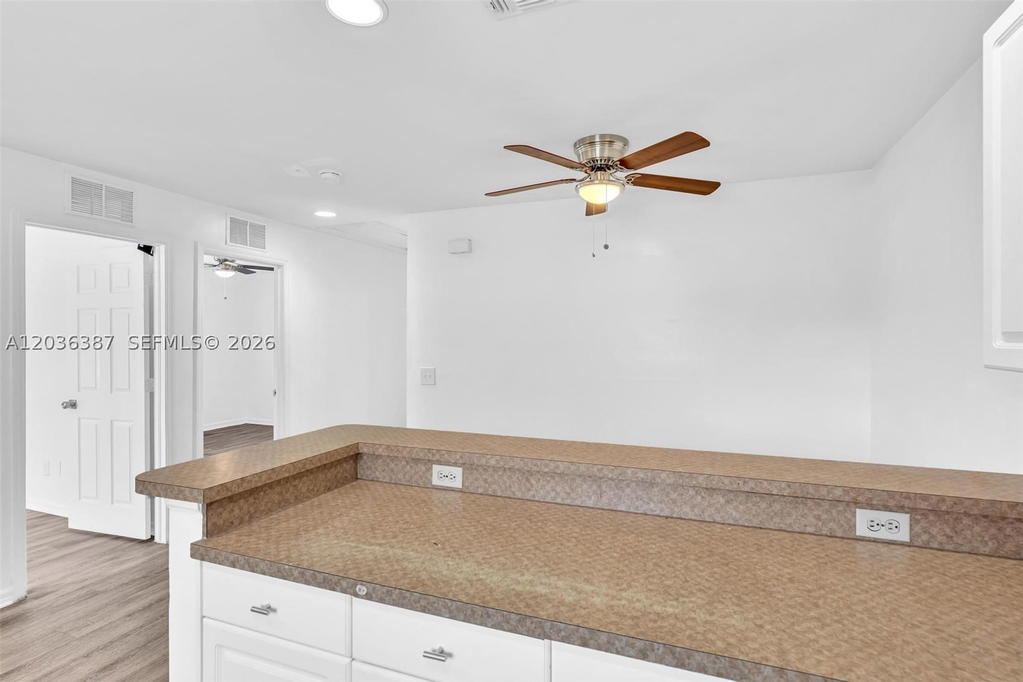 Real estate property located at 5327 30 ST SW, Lee, Lehigh Estates, Lehigh Acres, FL
