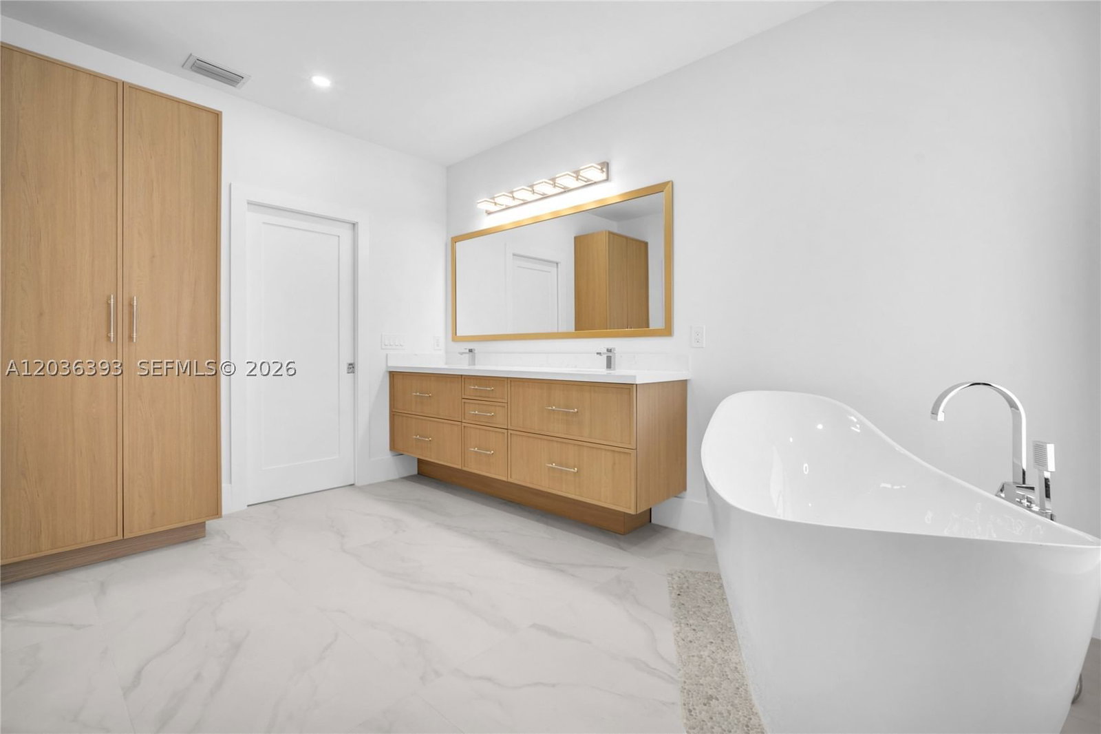 Real estate property located at 16100 252nd St, Miami-dade, Silver Palm City, Homestead, FL
