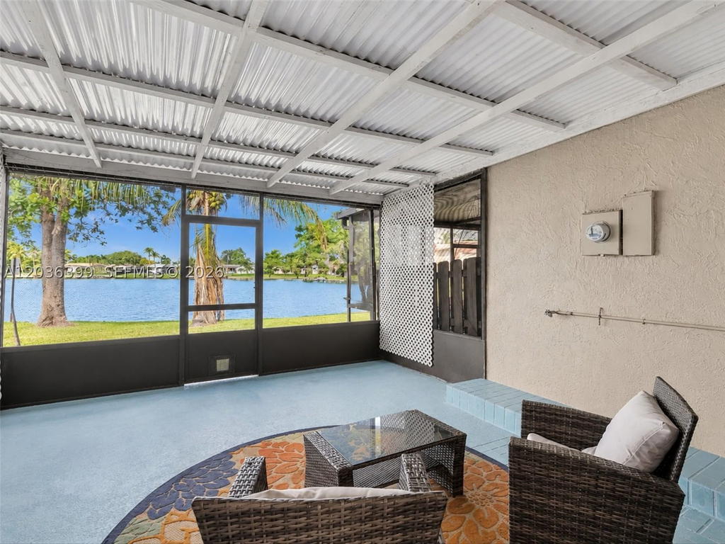 Real estate property located at 8902 Palm Tree Ln #8902, Broward, Westview Condominium No O, Pembroke Pines, FL