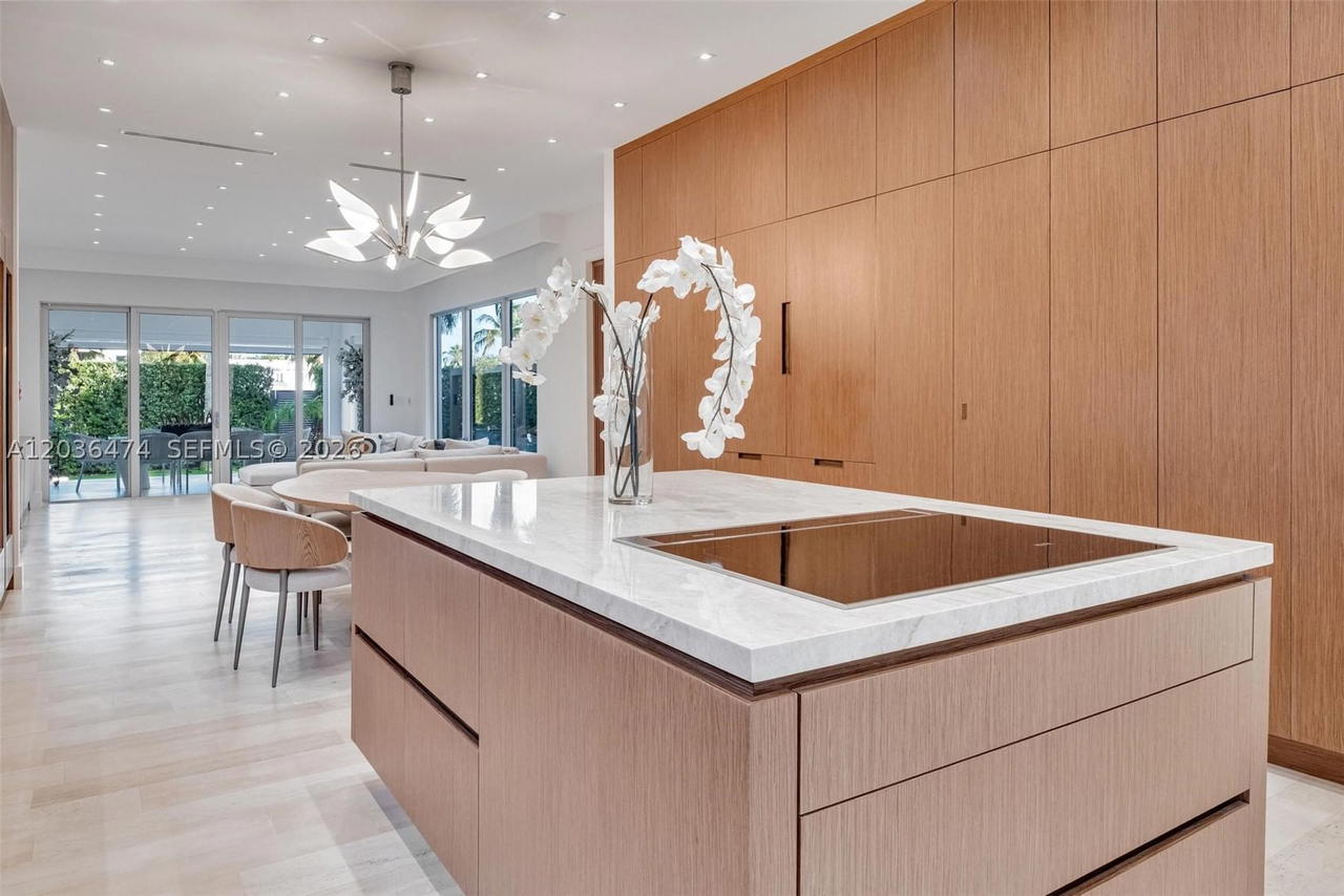 Real estate property located at 470 Shore Dr, Miami-dade, Normandy Golf Course, Miami Beach, FL