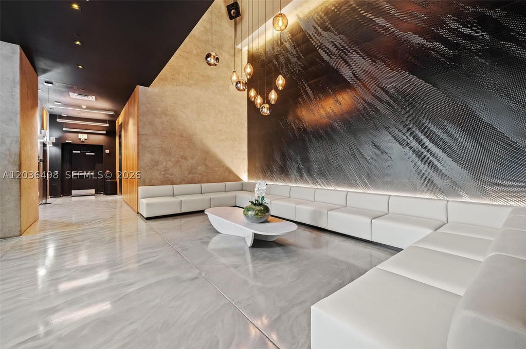 Real estate property located at 151 1st St #3202, Miami-dade, Centro Condo, Miami, FL