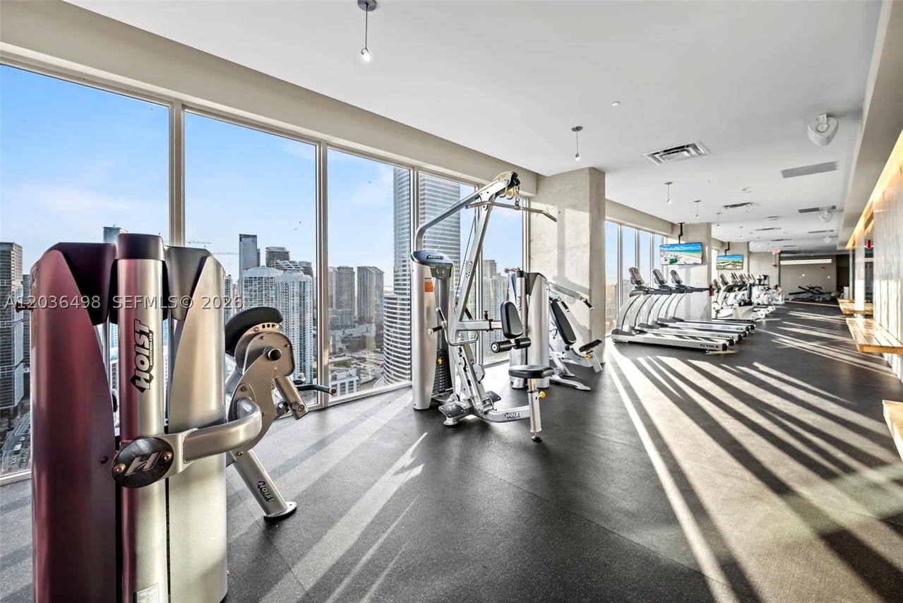 Real estate property located at 151 1st St #3202, Miami-dade, Centro Condo, Miami, FL