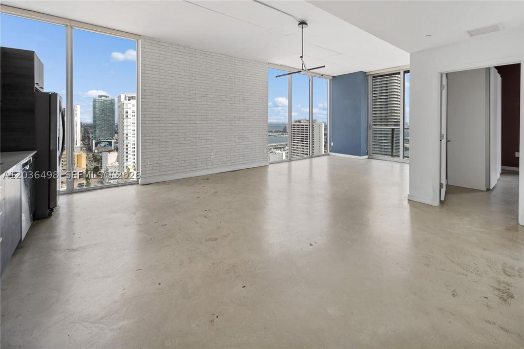 Real estate property located at 151 1st St #3202, Miami-dade, Centro Condo, Miami, FL