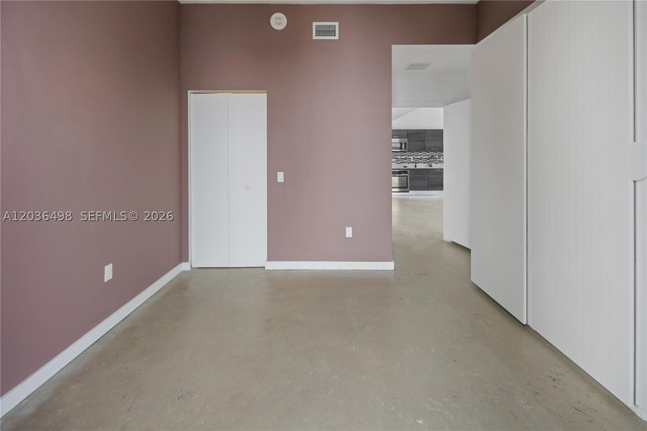 Real estate property located at 151 1st St #3202, Miami-dade, Centro Condo, Miami, FL