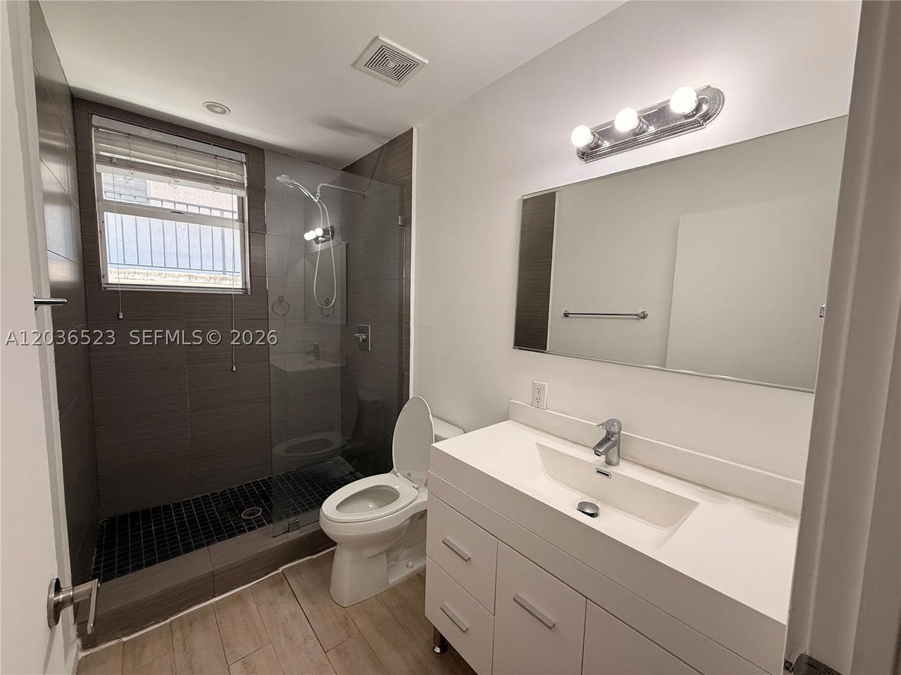 Real estate property located at 1611 Meridian Ave #202, Miami-dade, Emily Condo, Miami Beach, FL