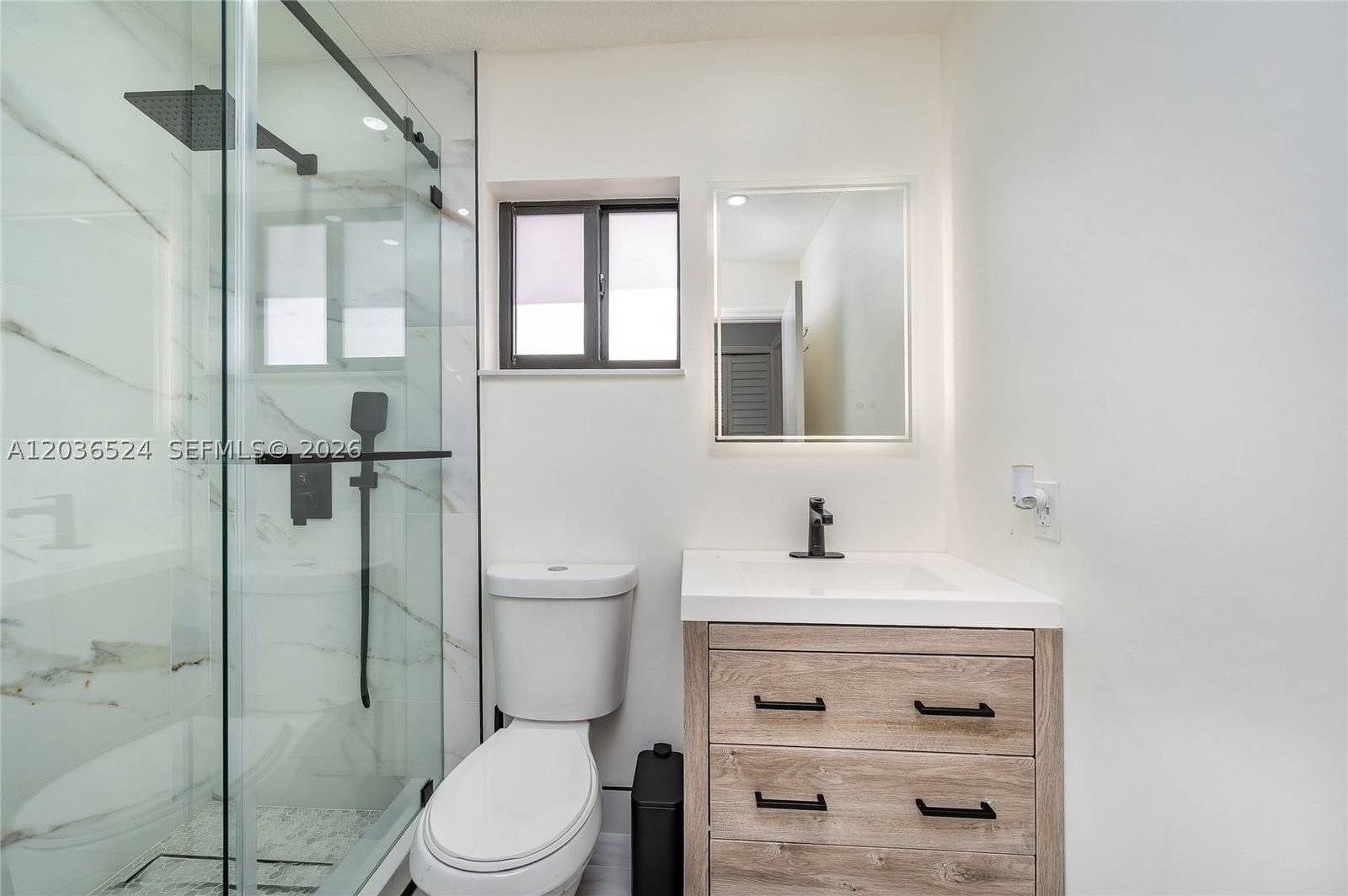 Real estate property located at 8724 149th Ter, Miami-dade, West Lakes Gardens, Miami Lakes, FL