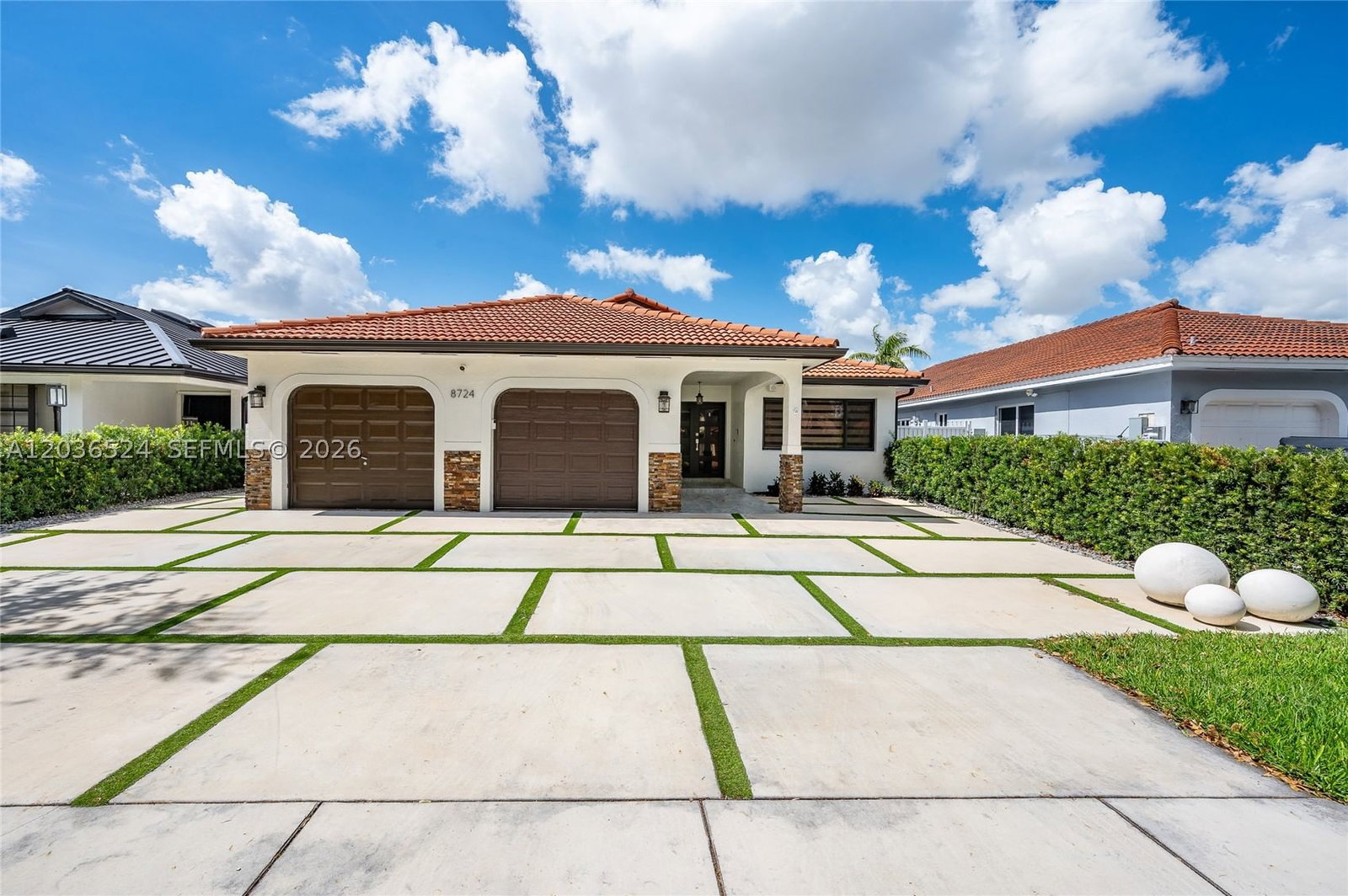 Real estate property located at 8724 149th Ter, Miami-dade, West Lakes Gardens, Miami Lakes, FL