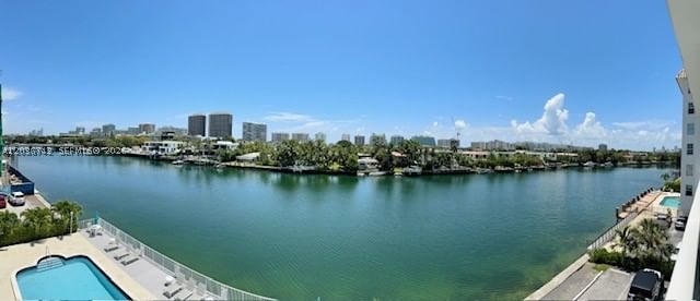 Real estate property located at 9381 Bay Harbor Dr #404S, Miami-dade, London Towers Condo, Bay Harbor Islands, FL