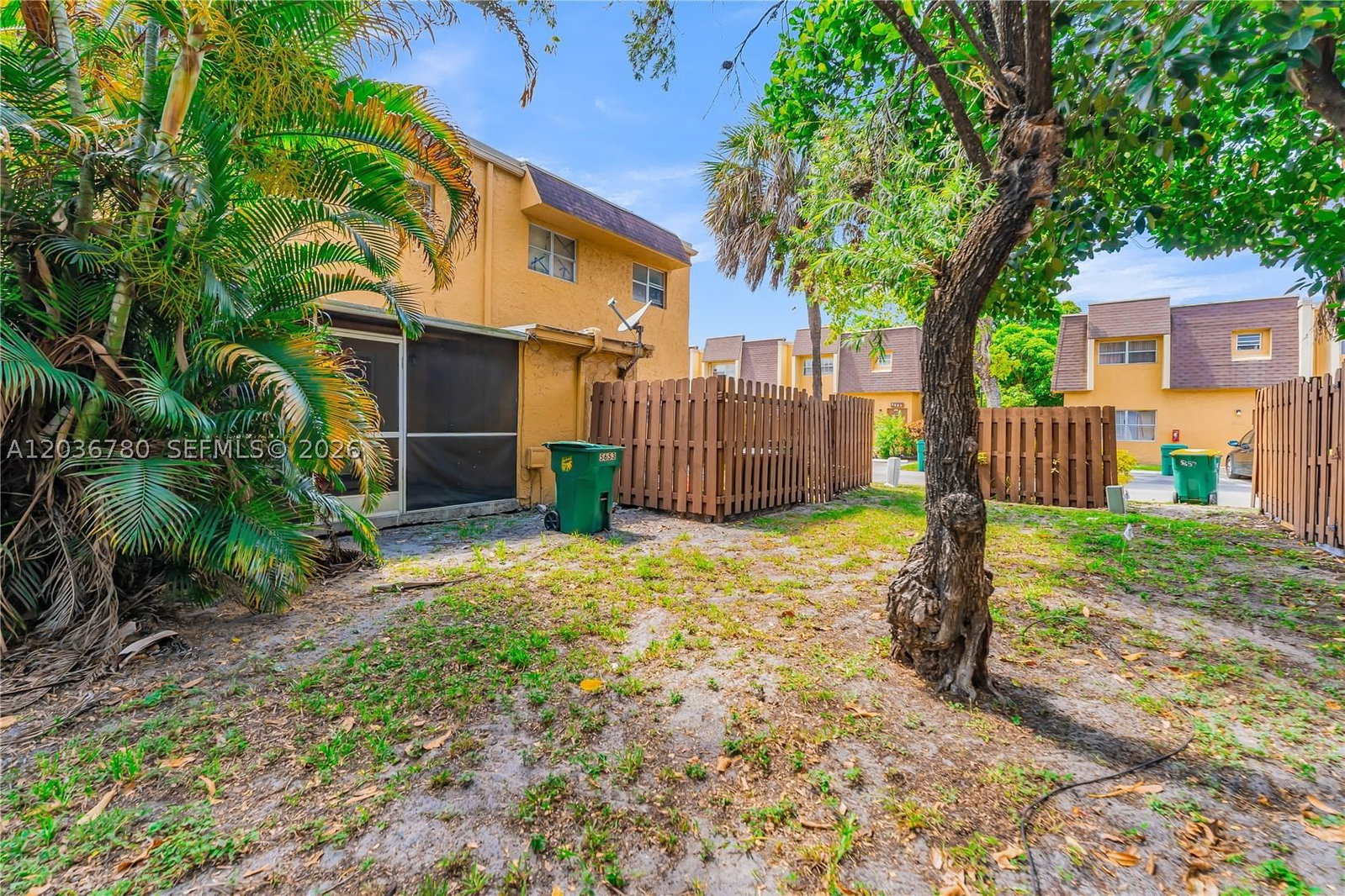 Real estate property located at 5653 Blueberry CT # 2, Broward, Blueberry Hill Iv Condo, Lauderhill, FL