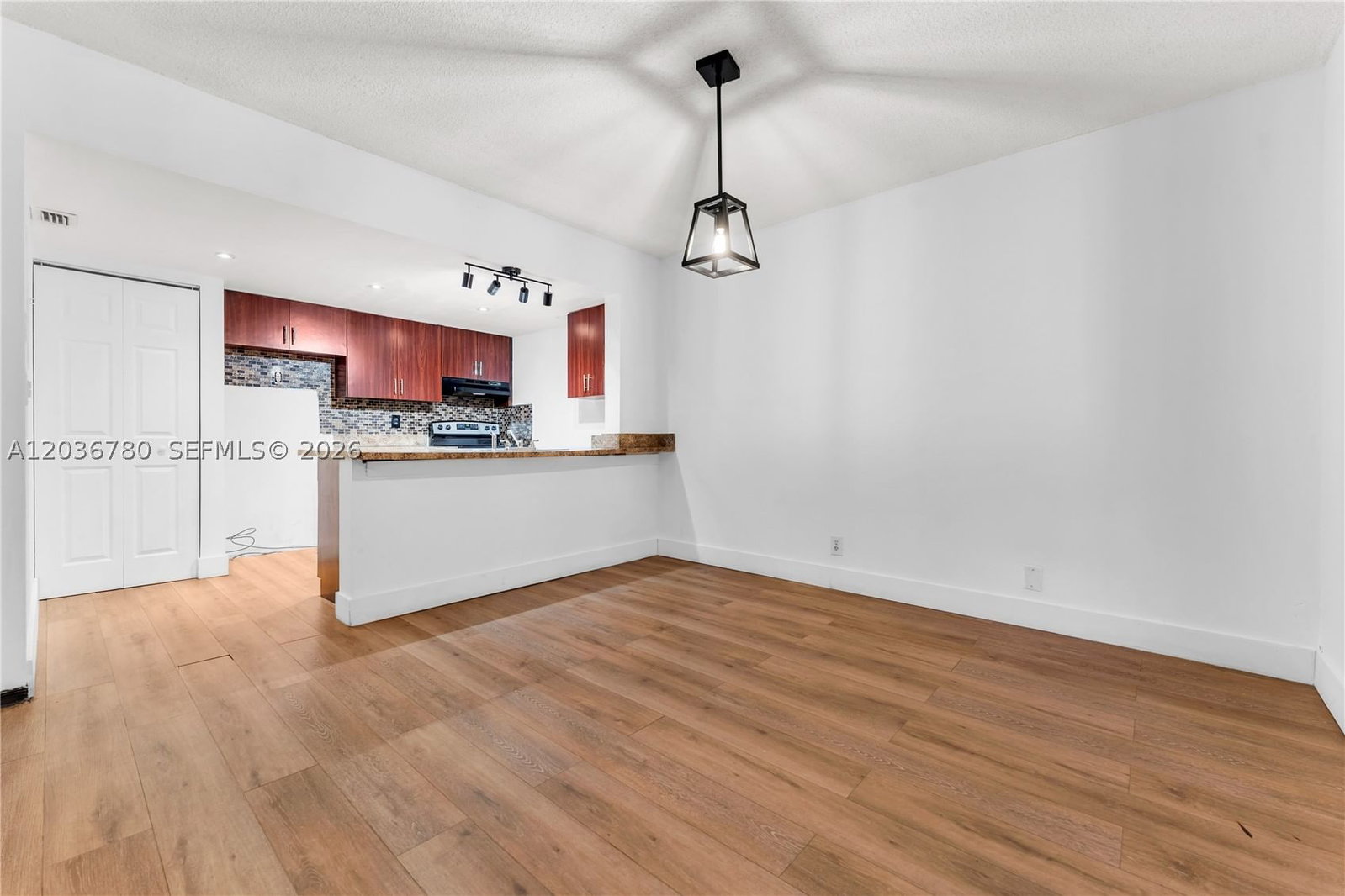 Real estate property located at 5653 Blueberry CT # 2, Broward, Blueberry Hill Iv Condo, Lauderhill, FL