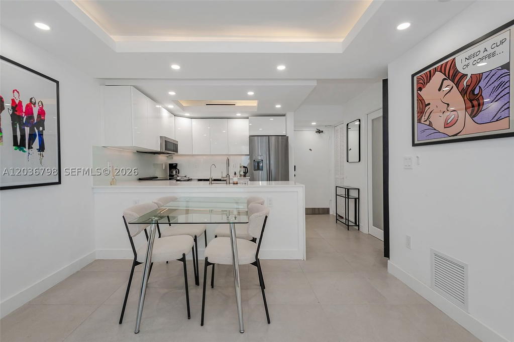 Real estate property located at 345 Ocean Dr #326, Miami-dade, Ocean Point Condo, Miami Beach, FL
