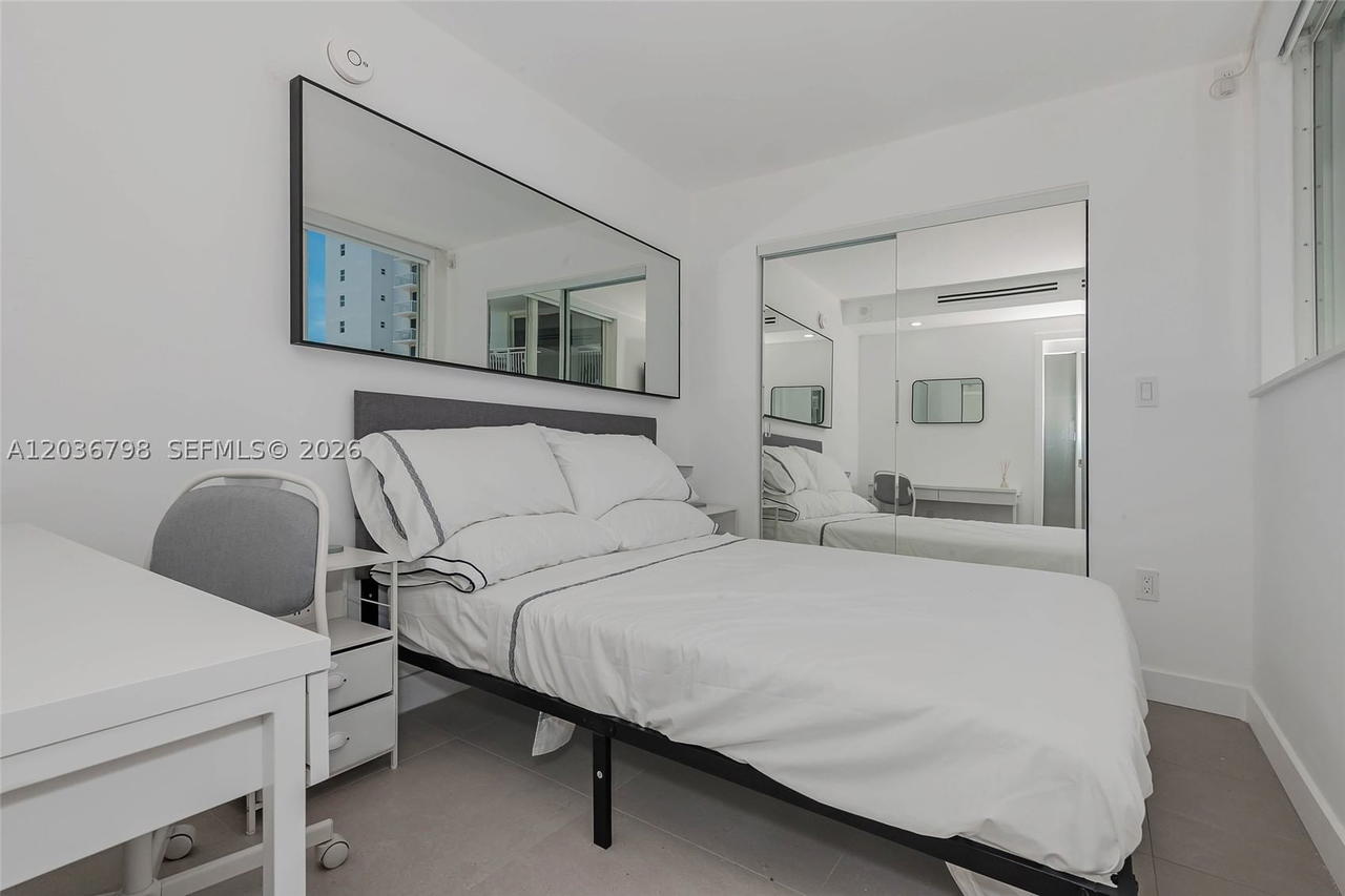 Real estate property located at 345 Ocean Dr #326, Miami-dade, Ocean Point Condo, Miami Beach, FL