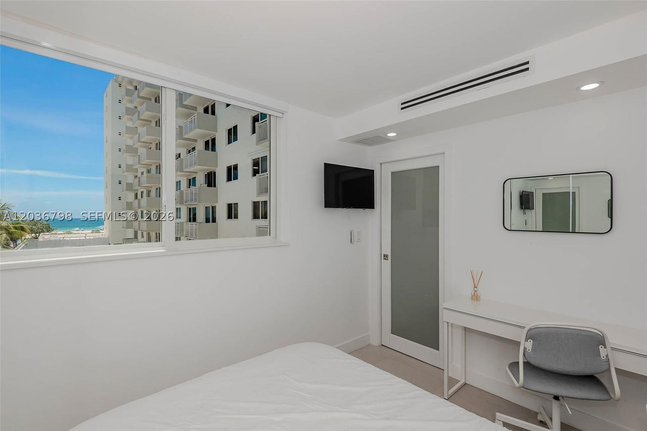 Real estate property located at 345 Ocean Dr #326, Miami-dade, Ocean Point Condo, Miami Beach, FL