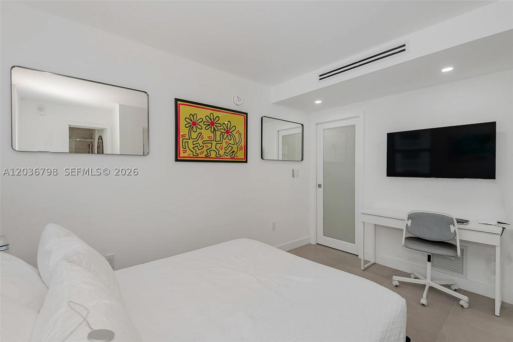 Real estate property located at 345 Ocean Dr #326, Miami-dade, Ocean Point Condo, Miami Beach, FL