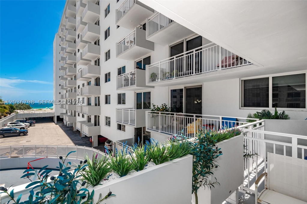 Real estate property located at 345 Ocean Dr #326, Miami-dade, Ocean Point Condo, Miami Beach, FL