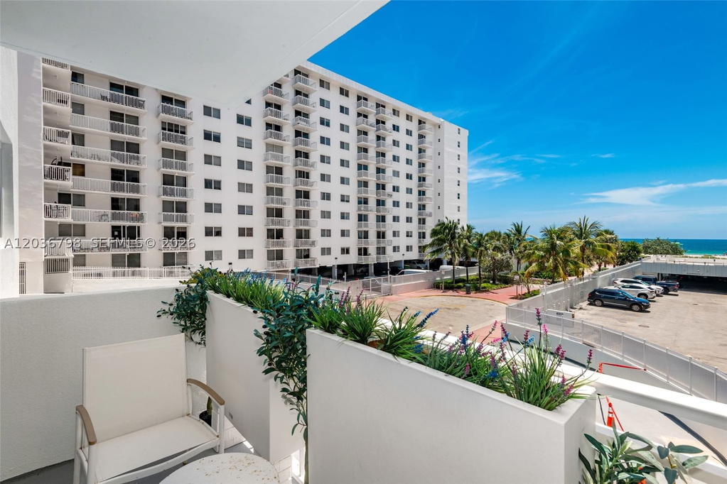 Real estate property located at 345 Ocean Dr #326, Miami-dade, Ocean Point Condo, Miami Beach, FL