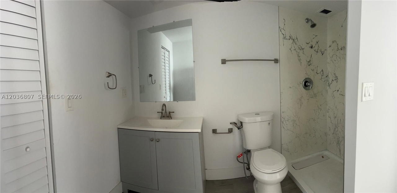 Real estate property located at 6921 Environ Blvd #7P, Broward, Environ I Condo 9, Lauderhill, FL