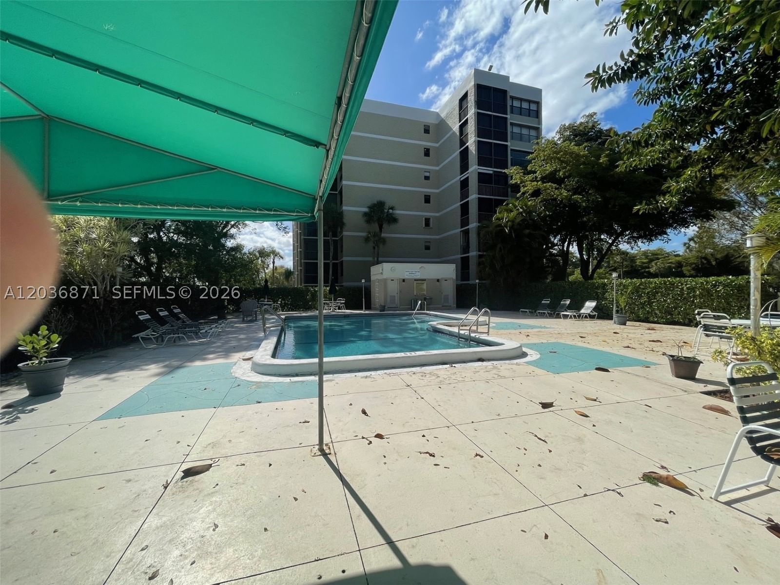 Real estate property located at 16300 Golf Club Rd #508, Broward, Country Club Apts At, Weston, FL